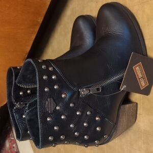 Women's black heeled boots